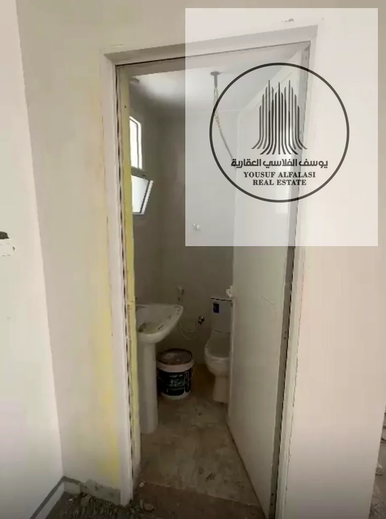 A distinctive commercial opportunity for rent in Umm Al Quwain – on a busy main street!64060186912513110
