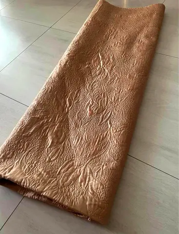 Elegant Texture king bed spread with pillow cases