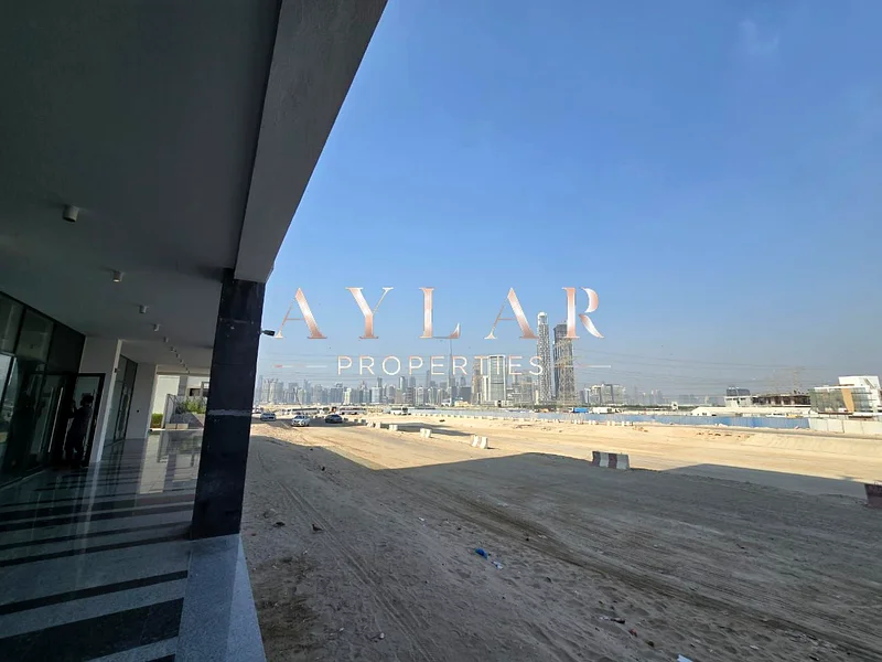 LAGOON-FACING RETAIL GEM | Brand New | Prime Location | Big Layout64065483607298110