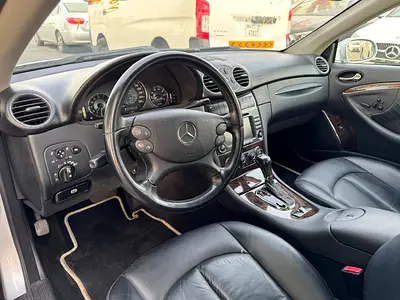صورة 11 لـ 2007 Mercedes-BENZ CLK