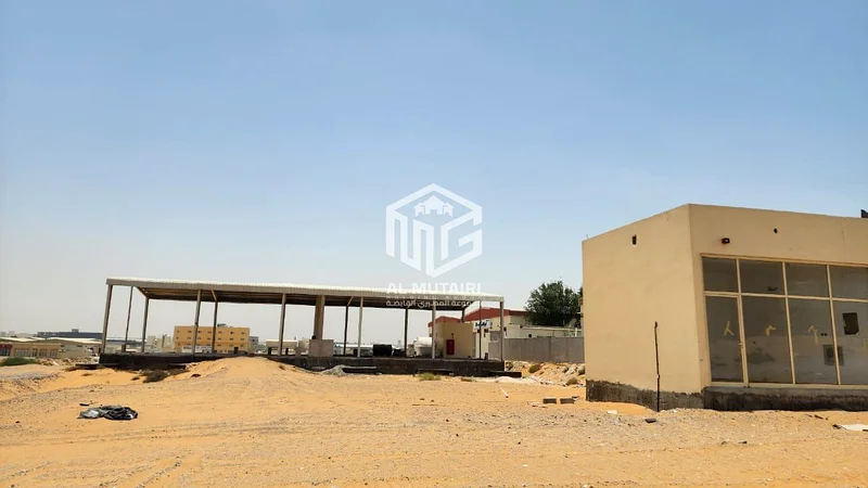 🏗️ For Rent – Commercial Land in Umm Al Thuoob, Umm Al Quwain A great opportunity for business or industrial use in a well-positioned area with ready64060069418371111