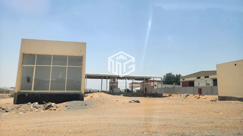 🏗️ For Rent – Commercial Land in Umm Al Thuoob, Umm Al Quwain A great opportunity for business or industrial use in a well-positioned area with ready64060069418371110