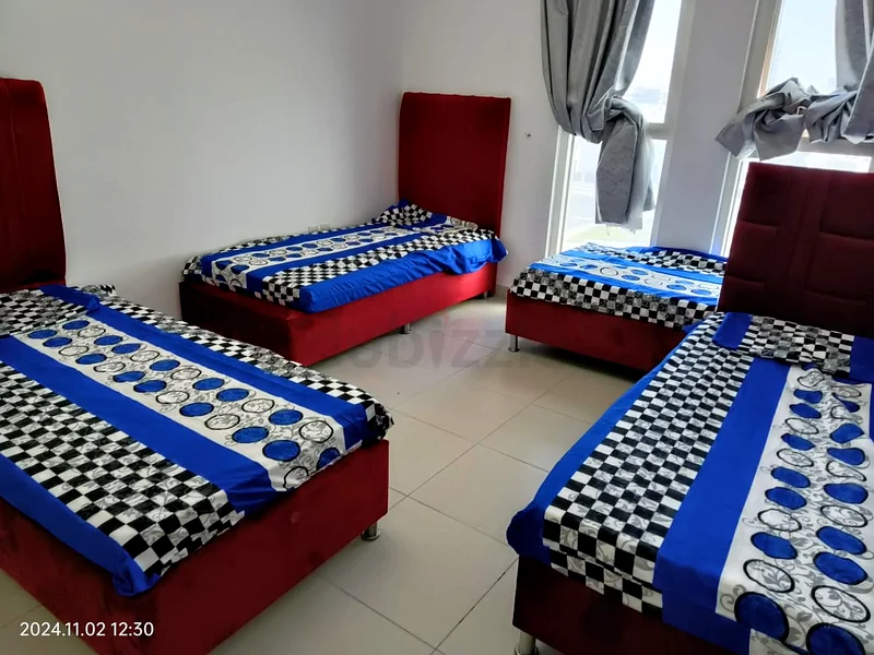 Single Bed space | Fully Furnished | Ensuit Washroom | Cleaning Included64049671476737113