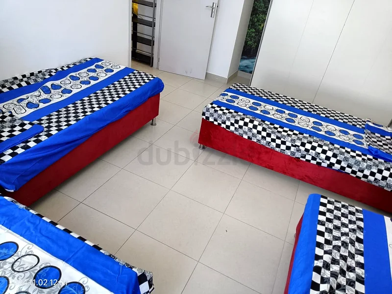 Single Bed space | Fully Furnished | Ensuit Washroom | Cleaning Included64049671476737111