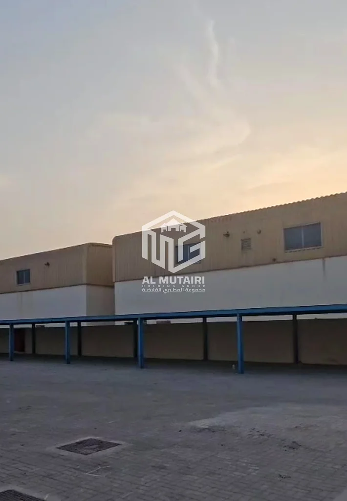🏢 For Rent – Commercial Yard in Al Saja’a, Sharjah 🏢 A spacious commercial yard with a total area of 20,000 sq ft, featuring 3 offices, a kitchen, 264057583373825110