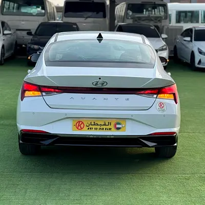 2021 Hyundai AVANTE 缩略图 3