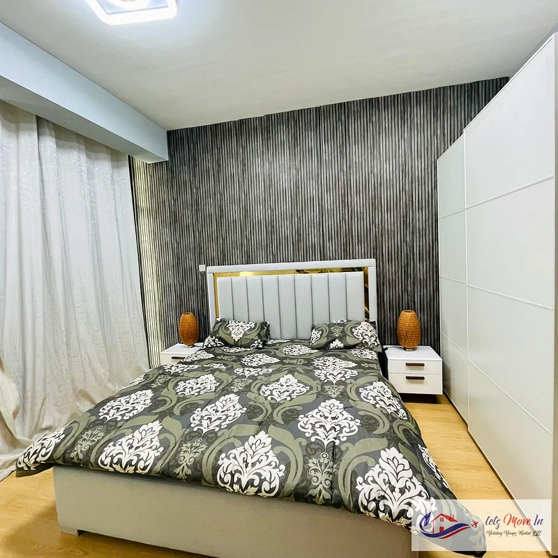 LESS THAN MARKET PRICE Modern Living, Simplified only At Lets Move In Holiday Homes64050909980417114