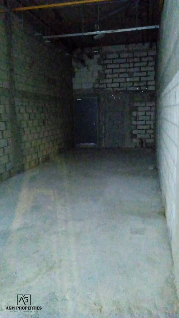 NEGOTIABLE /MAIN BOULEVARD FACING /CHILLER FREE /SHOP AVAILABLE FOR RENT 260K64065146541697113