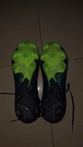 Football Boots Puma Future Ultimate