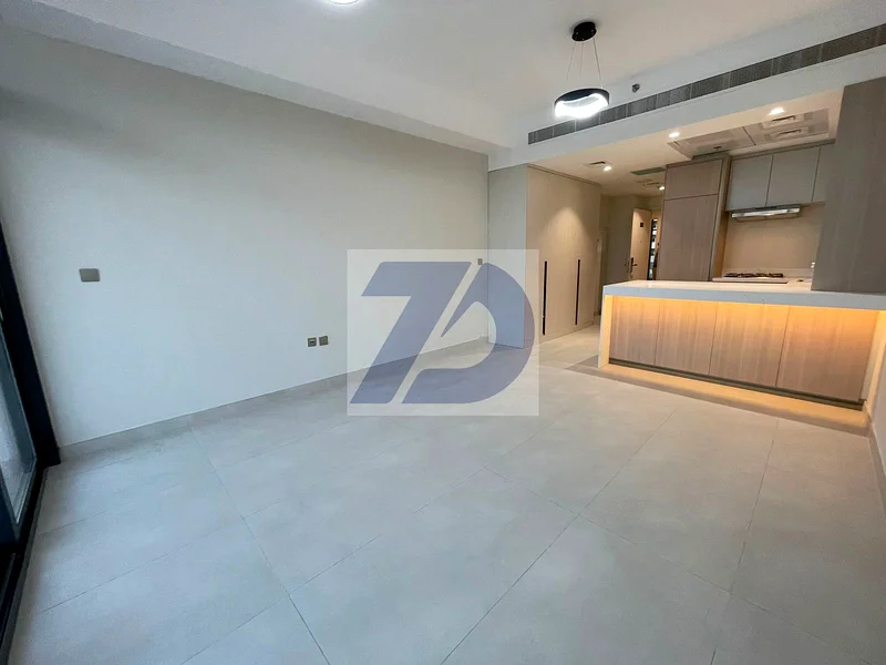 Studio | 550 sq ft | Pool view | Multiple cheques | High floor64173287648258111