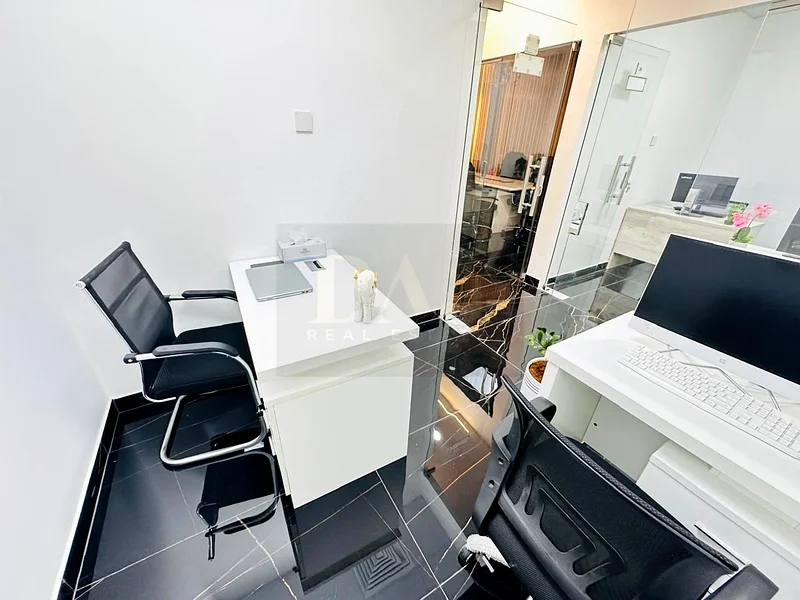 Amazing Office | Bank Account Assistance | Near to Metro Station64072117260035114