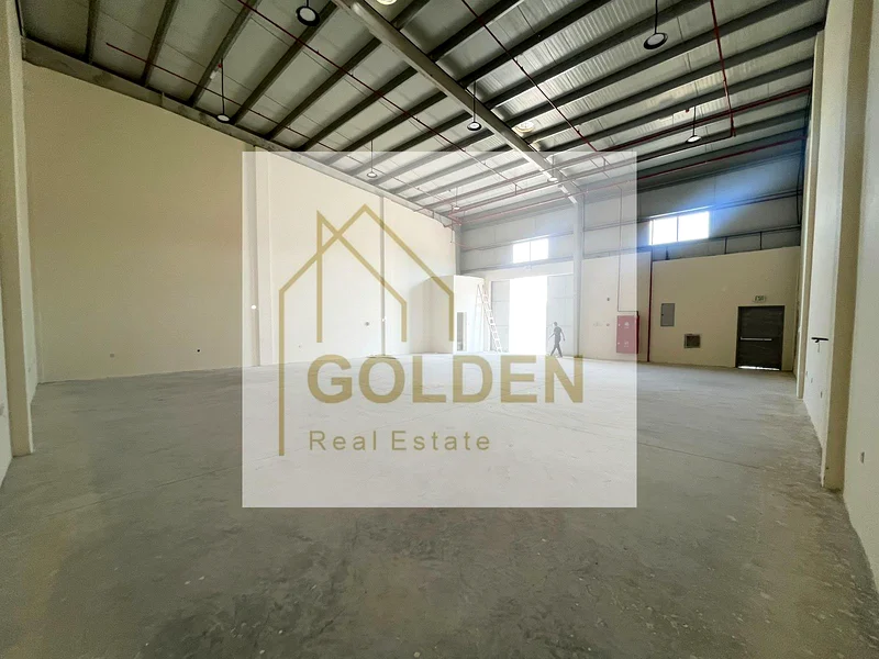 6,000 sq.ft. warehouse for rent in UAQ, 26 kW power, AED 210,000 yearly (final), 4 cheques + 10% deposit, refundable VAT.64060069332483110