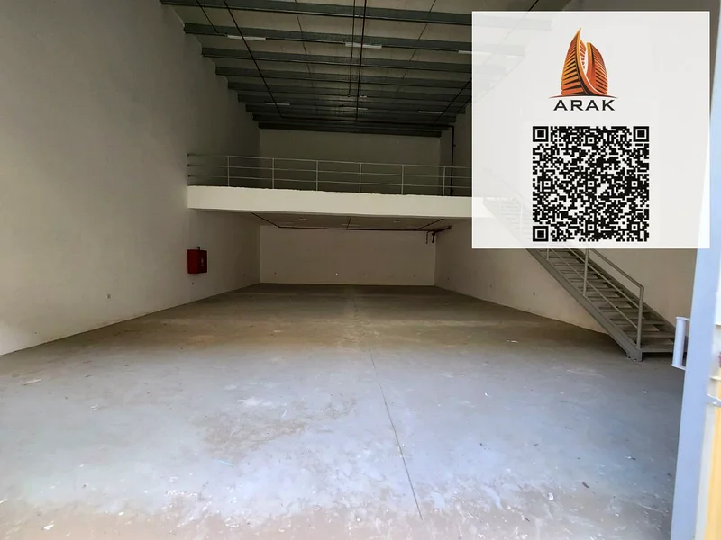 🇬🇧 Warehouse for Annual Rent – Al Jurf Industrial Area 3, Ajman 📍 Location: Al Jurf Industrial Area 3 – Ajman   📐 Size: 3,200 sq. ft. (with mezzan64074559710721110