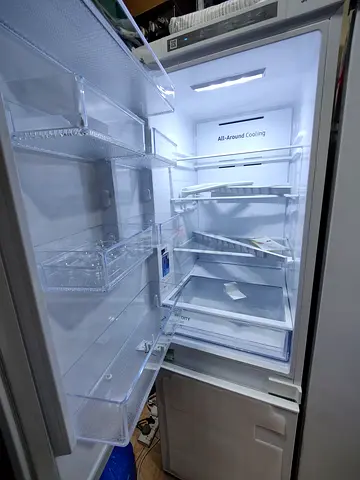 Samsung built in bottom freezer brand new