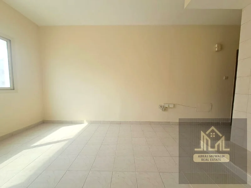 Gorgeous beautiful and nice looking prime location|| just  AED 17k||64050032944129112