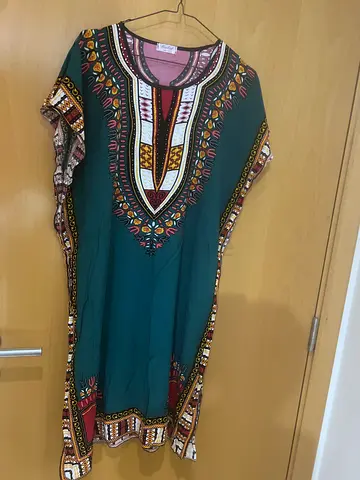 Exquisite Traditional Dress - Perfect for Any Occasion!