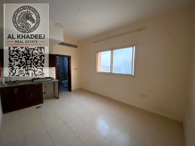 Studio apartment for annual rent in Al Alia, Ajman, located near main roads with easy access to Dubai and Sharjah, affordable price, includes kitchen64219691171458114