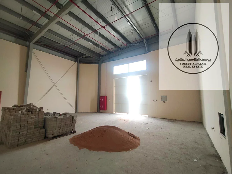 مستودع للإيجار بمساحة 1500 قدم مربع بسعر 85000 درهم في السجا64058561399554114