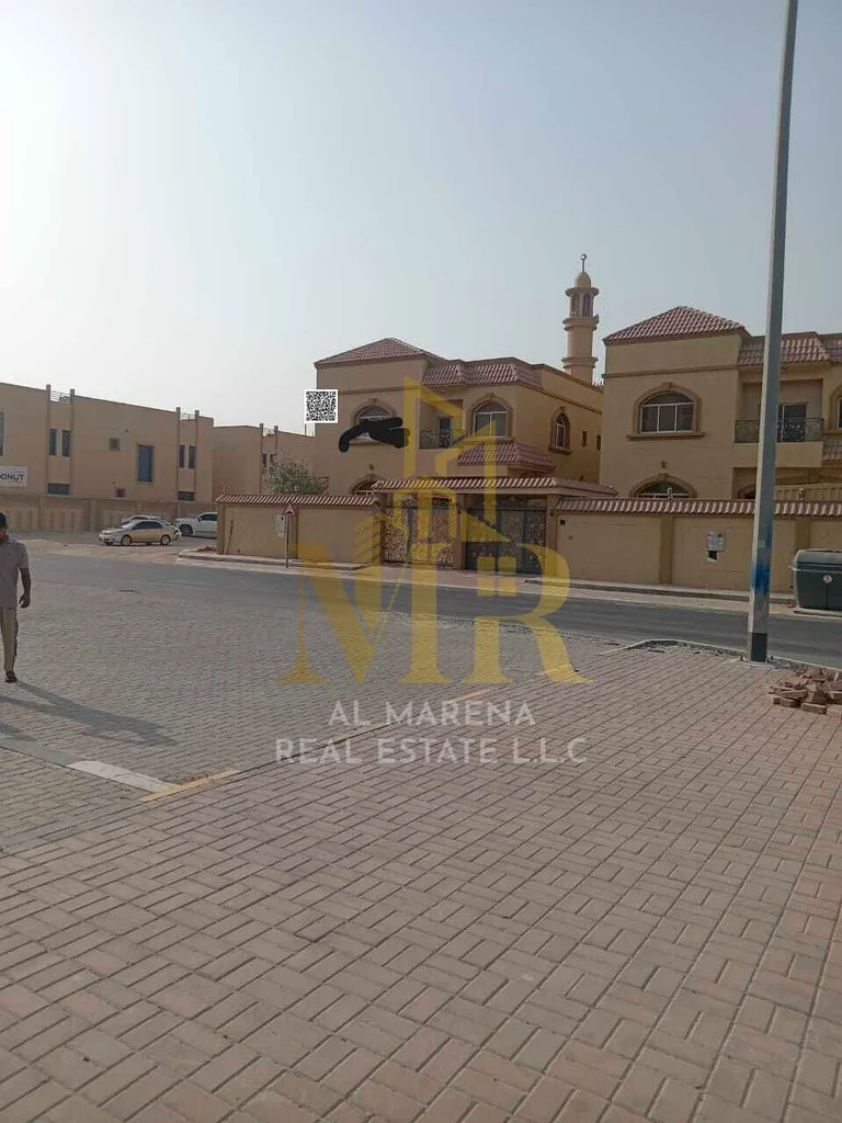 فيلا للإيجار في الروضة 2، سكني وتجاري - زاوية على شارع رئيسي، مساحتها 5000 قدم مربع - 5 غرف، السعر 150,00064073342886017114