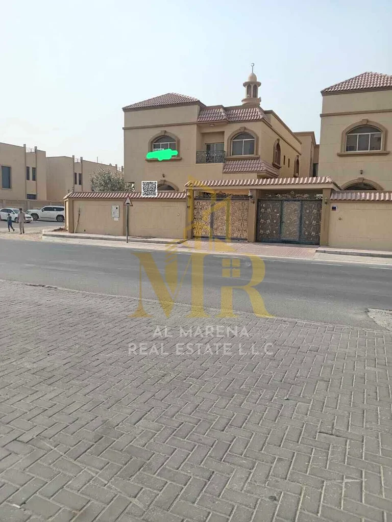 فيلا للإيجار في الروضة 2، سكني وتجاري - زاوية على شارع رئيسي، مساحتها 5000 قدم مربع - 5 غرف، السعر 150,00064073342886017113