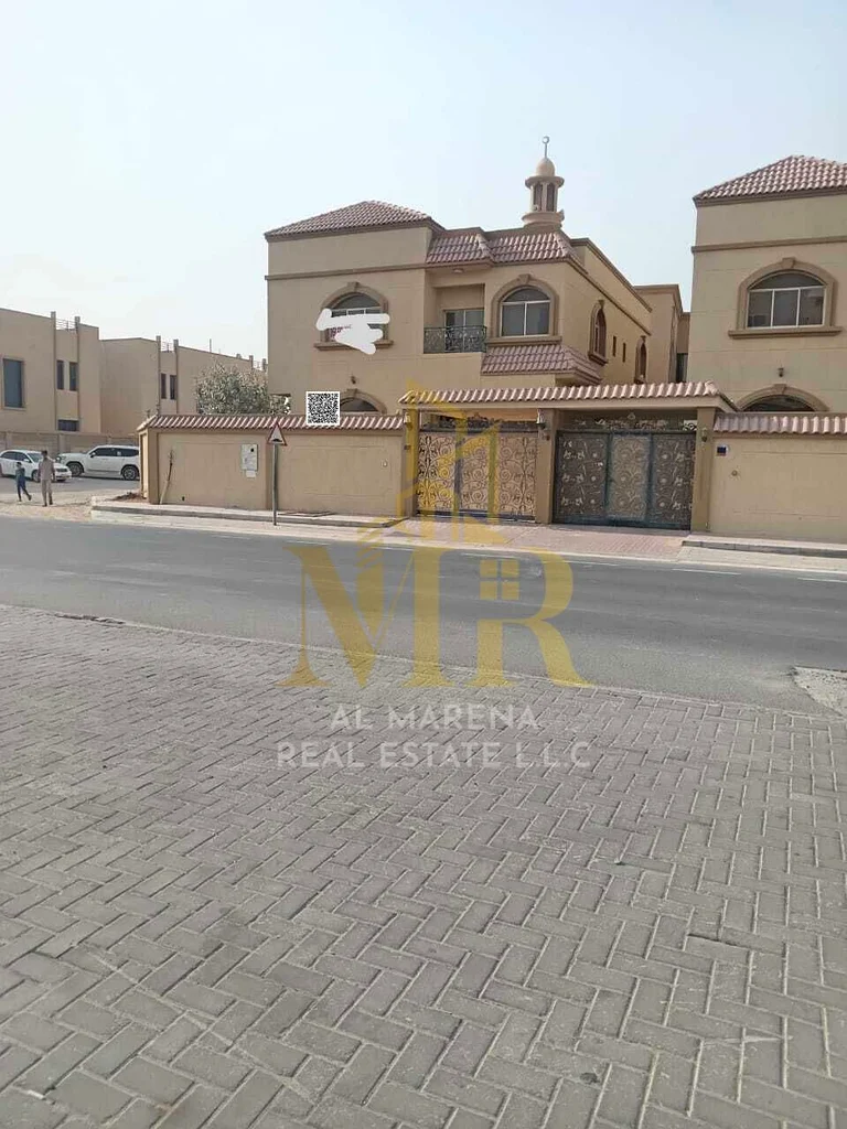 فيلا للإيجار في الروضة 2، سكني وتجاري - زاوية على شارع رئيسي، مساحتها 5000 قدم مربع - 5 غرف، السعر 150,00064073342886017112