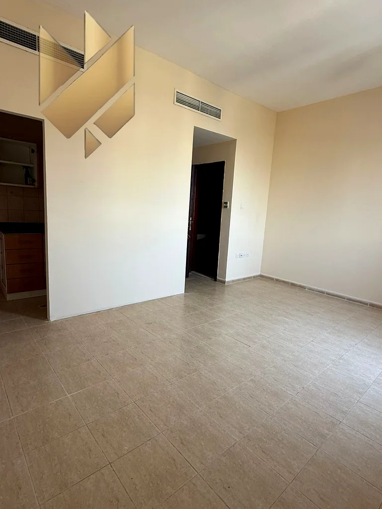 Premium Studio for Annual Rent in New Muwaileh đ â Central A/C â Central gas â Separate kitchen for complete privacy â Clean and modern building â St64196884985987113