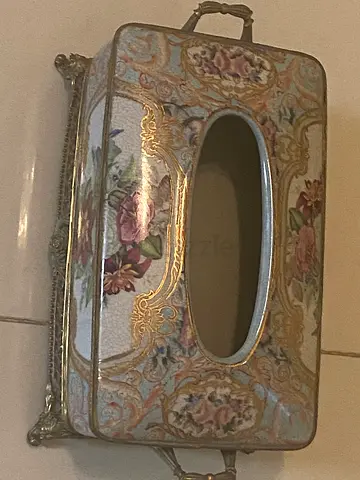 Beautiful Porcelain and bronze tissue box