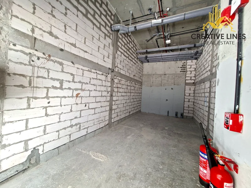 Prime Location || Shell and Core || High Footfall64064701529985111