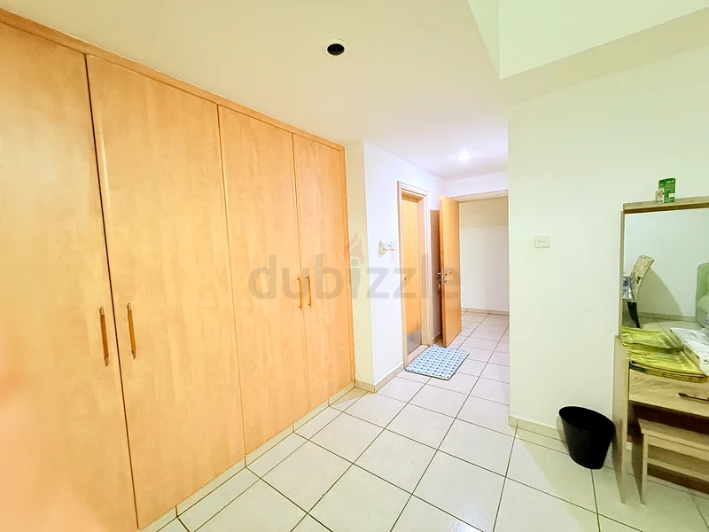 مشاركة! غرفة نوم رئيسية مع حمام مرفق للزوجين الباكستانيين المسلمين فقط64048300214401113