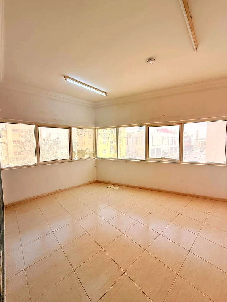 ✨ 1BHK Apartment for Rent in Al Musalla – Affordable & Convenient Location! ✨  📍 Location: Al Musalla, Sharjah  💰 Annual Rent: AED 28,000 only 💳 Pa64204291234947114