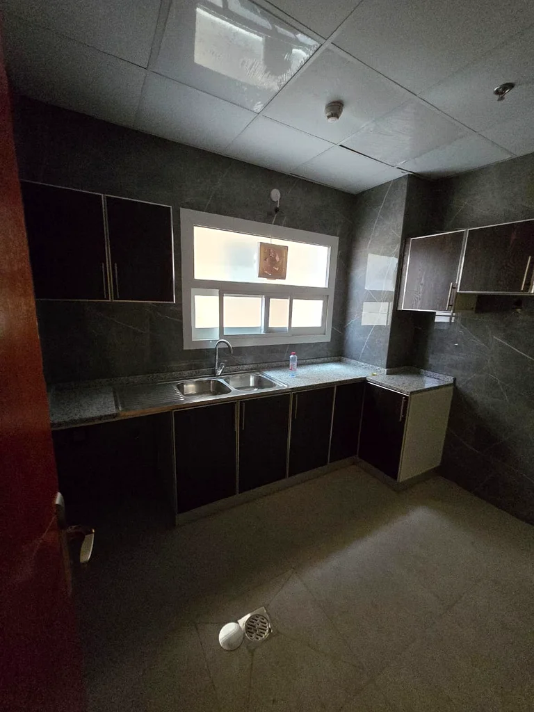 A room, a hall, two bathrooms, a kitchen, and a balcony64223359415427112