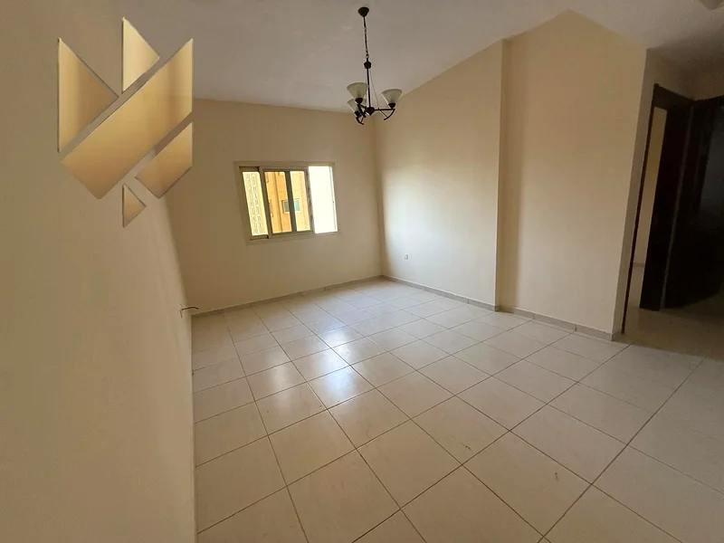 📢 For Rent – 1-Bedroom Apartment in New Muwailih 📍 Directly facing the park – Quiet and prime location 📝 Security: Undated cheque 💳 If paying in 464197102983810110