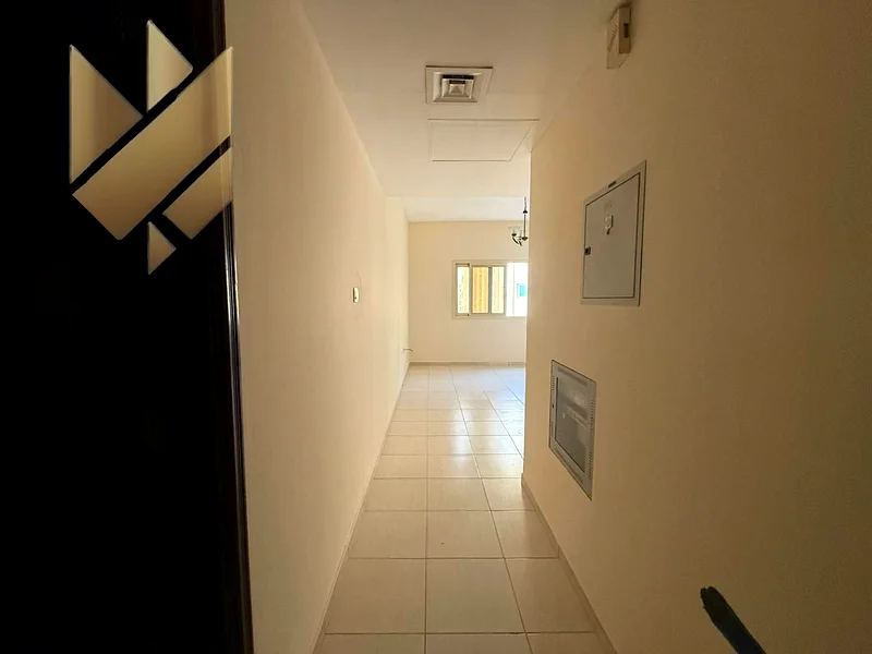 📢 For Rent – 1-Bedroom Apartment in New Muwailih 📍 Directly facing the park – Quiet and prime location 📝 Security: Undated cheque 💳 If paying in 464197102983810113