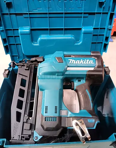 MAKITA DBN600Z TORCH NAILER