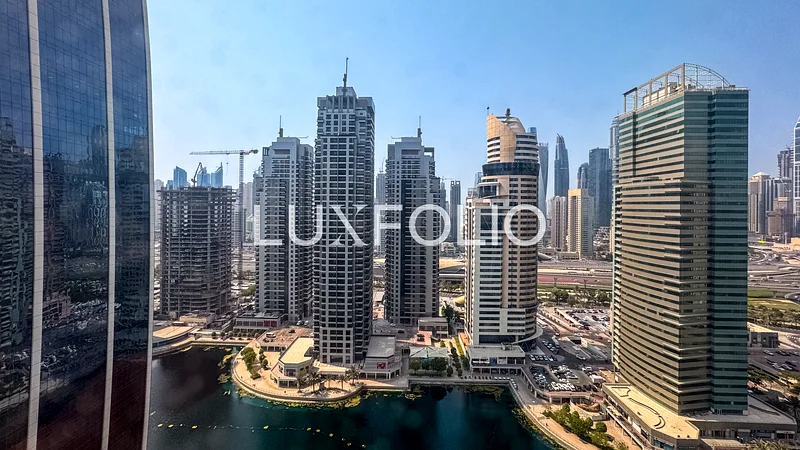 شاغرة | منظر على البحيرة | تخطيط عملي64071527674754113