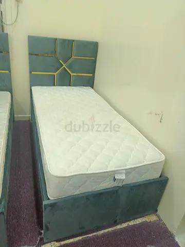 Hi, I want to sell single Bed With Mattress brand-new