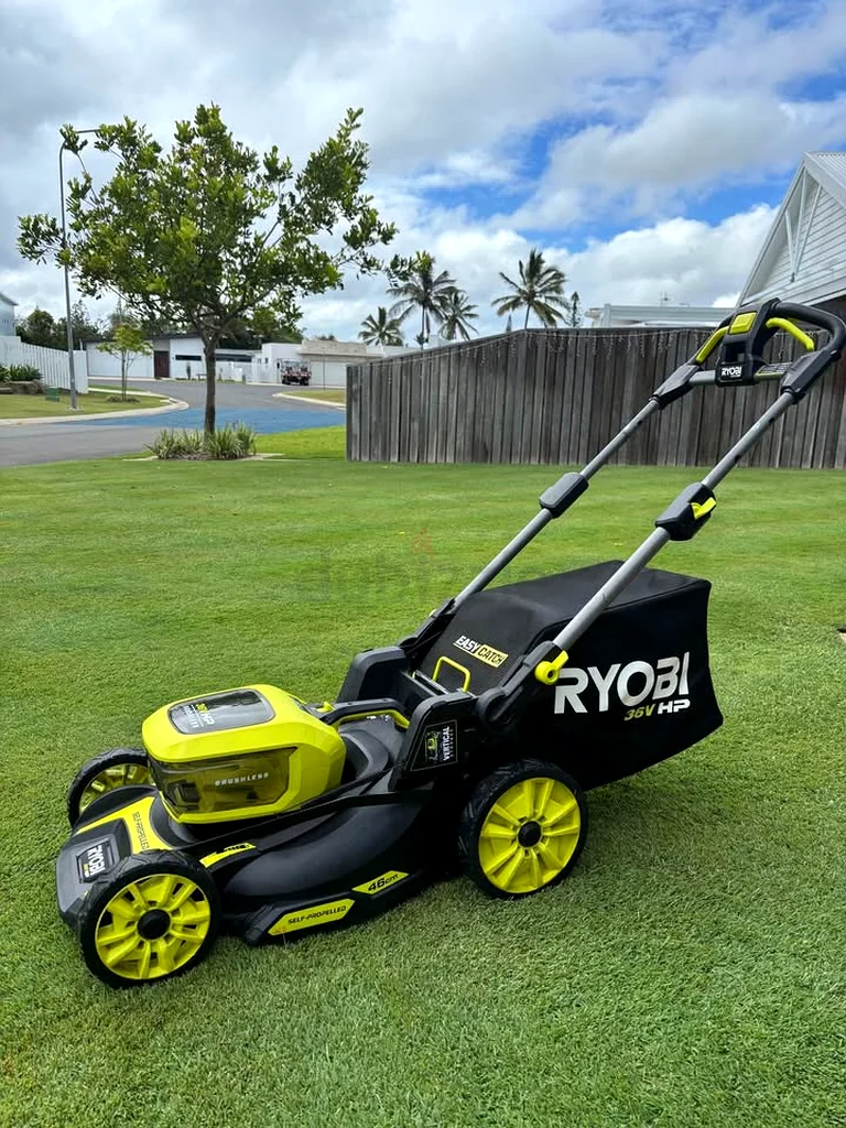 Ryobi Battery Mower Ryobi 46cm Brushless Lawn Mower Self Propelled