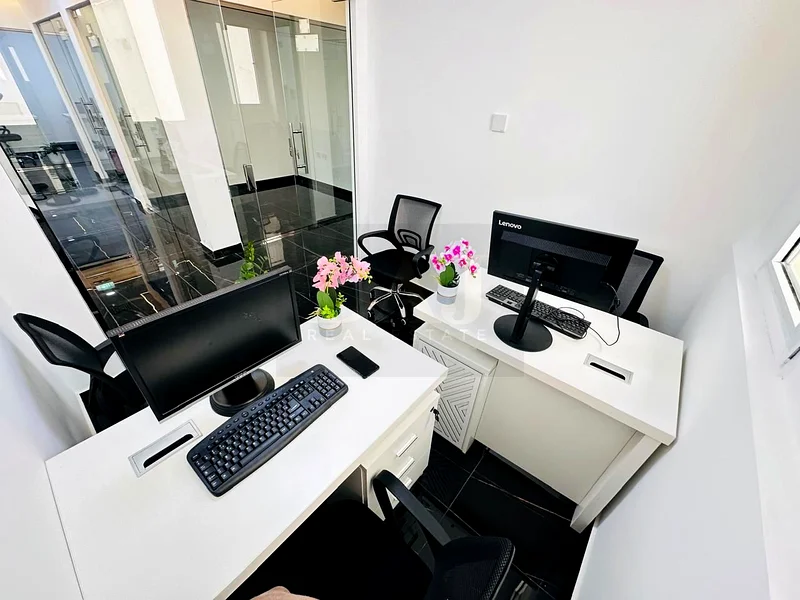 Amazing Office | Bank Account Assistance | Near to Metro Station64072117289091113