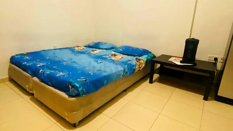 غرفة للإيجار في الشعبيا 10 للأزواج أو السيدات64054394719362111