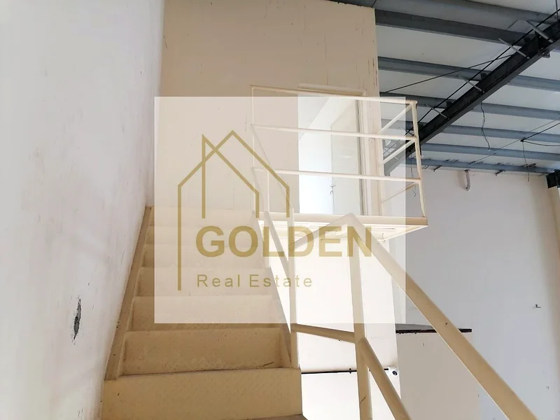 Looking for a showroom for rent on a main road – 6,459 Sq.Ft with 52 kW electricity, with height suitable for all types of commercial activities64061599372673113