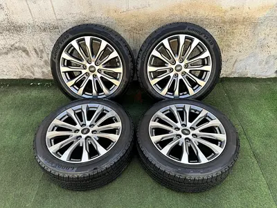 Genuine Ford Everest Platinum 21” Rim and Tyre