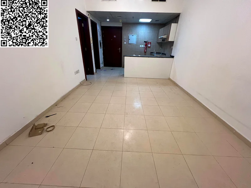Free parking with the most luxurious and elegant master bedroom, a hall with an American kitchen, 2 bathrooms, central air conditioning, and super del64052220056065114