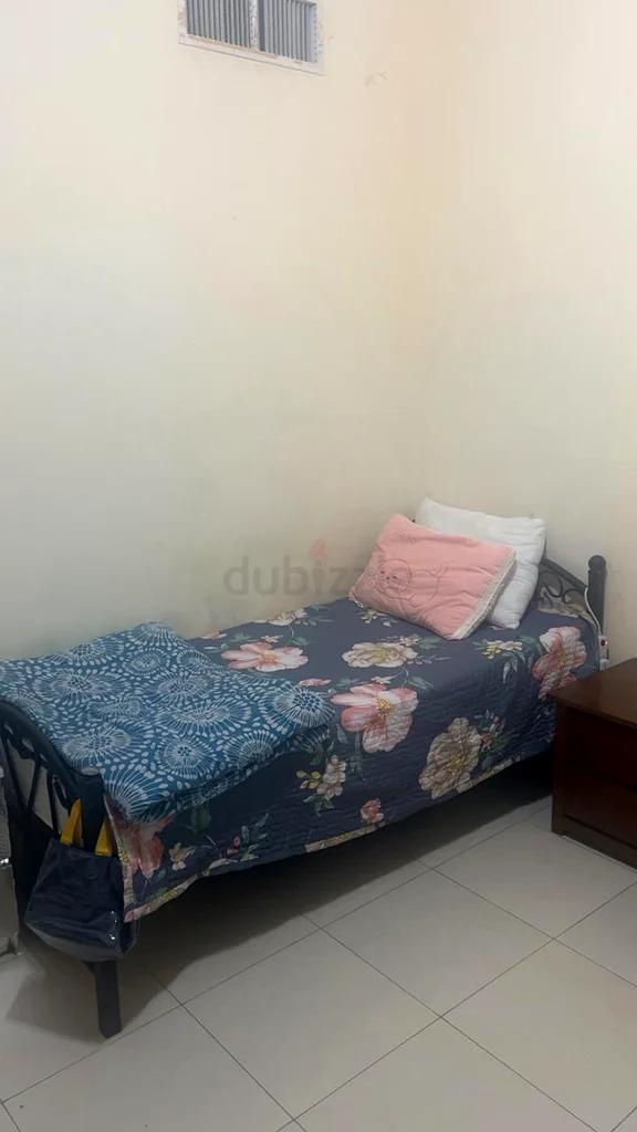 MASTER ROOM FOR 3 LADIES IN TECOM NEAR DIC METRO STATION64055712110977113