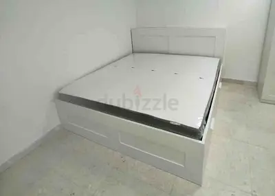IKEA brimness king size bed with headboard+ 4 big storage drawers underneath with IKEA mattress 180×