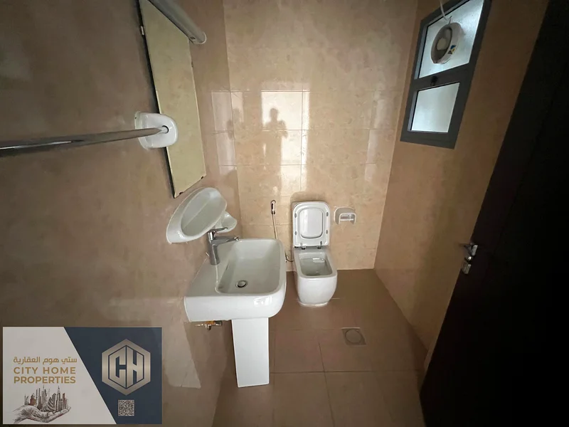 Very spacious 1-bedroom apartment with a hall, in a family building, located in a prestigious area. Available for annual rent near the Dubai and Sharj64223498079363113
