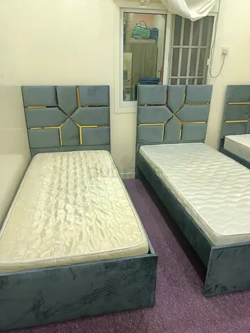 Hi, I want to sell single Bed With Mattress brand-new