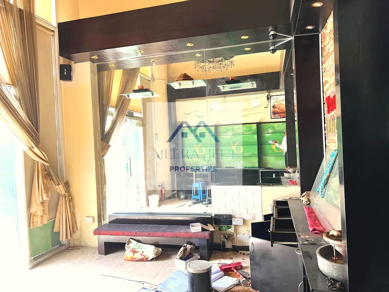 محل تجاري للإيجار | موقع متميز في الجرفود64063806257793111