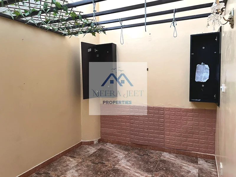 محل تجاري للإيجار | موقع متميز في الجرفود64063806257793114
