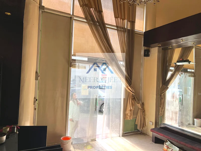 محل تجاري للإيجار | موقع متميز في الجرفود64063806257793112