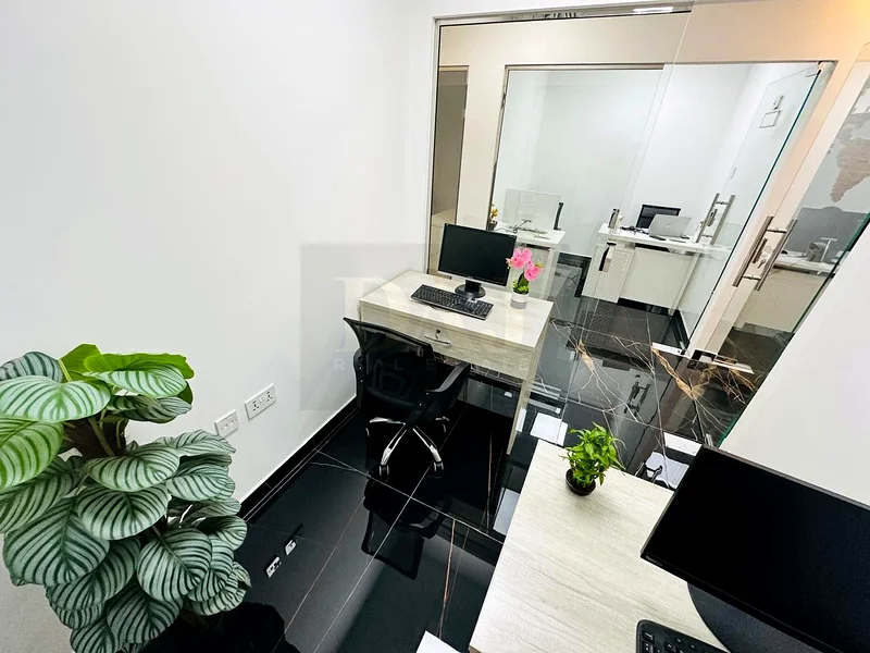 Beautiful Office | Ready To Move | Direct from Owner64072117311873111